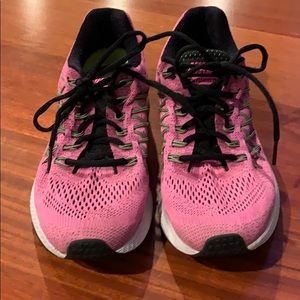 Nike Womens Air Zoom Pegasus 32 Running Shoes